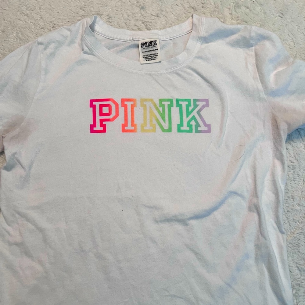 Women’s pink extra small T-shirt. Greg condition.